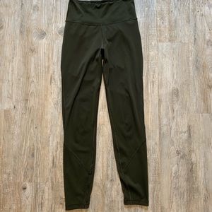 Lululemon army green legging